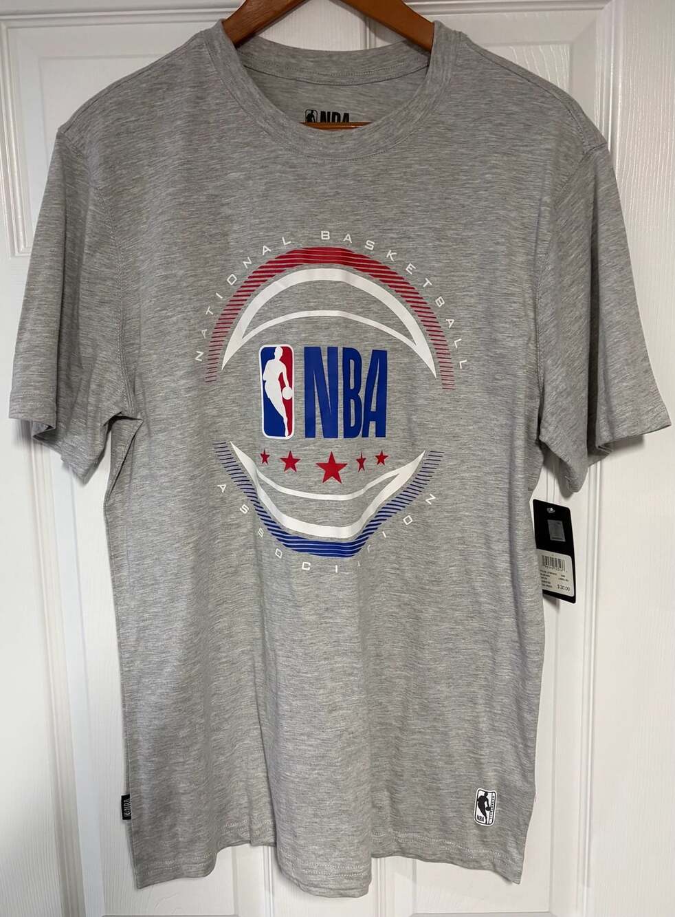 NBA National Basketball Association T-Shirt Size L Gray NWT
